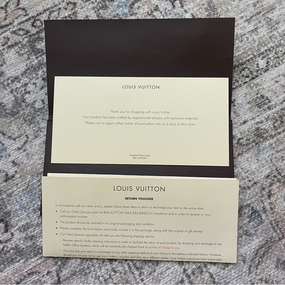 Authentic Louis Vuitton 6 Key Holder - Purchased from Louis Vuitton - Picture 13 of 16